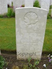Etaples Military Cemetery - Yeoman, G E